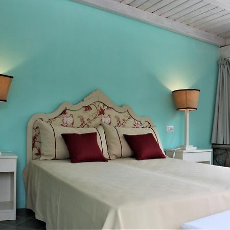 Residence Les Oliviers Porto Azzurro Eksteriør billede