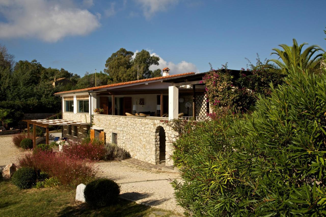 Residence Les Oliviers Porto Azzurro Eksteriør billede