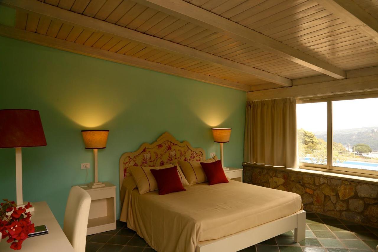 Residence Les Oliviers Porto Azzurro Eksteriør billede