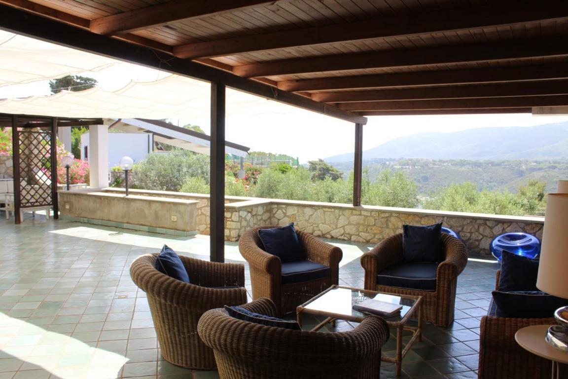 Residence Les Oliviers Porto Azzurro Eksteriør billede