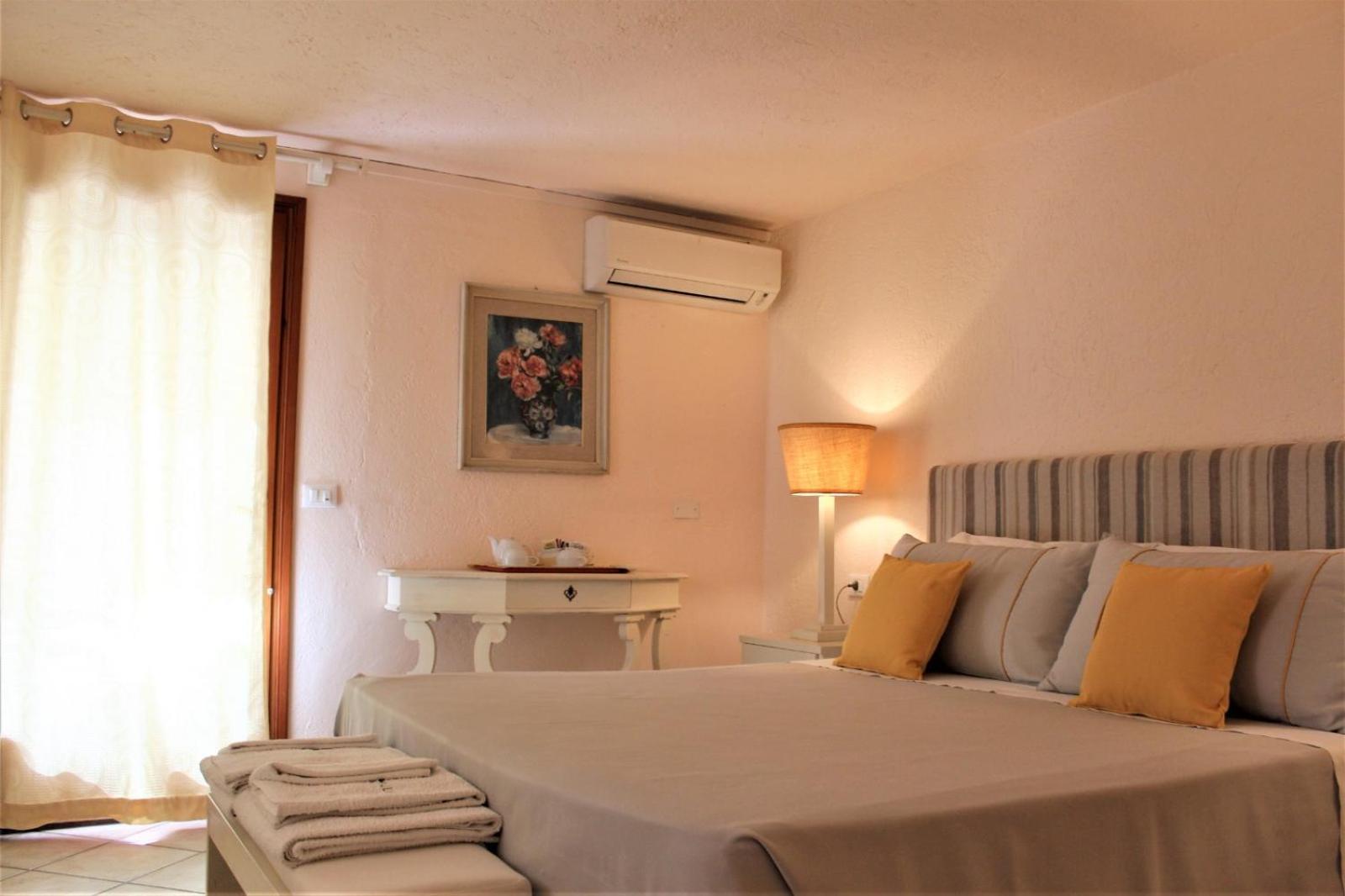 Residence Les Oliviers Porto Azzurro Eksteriør billede